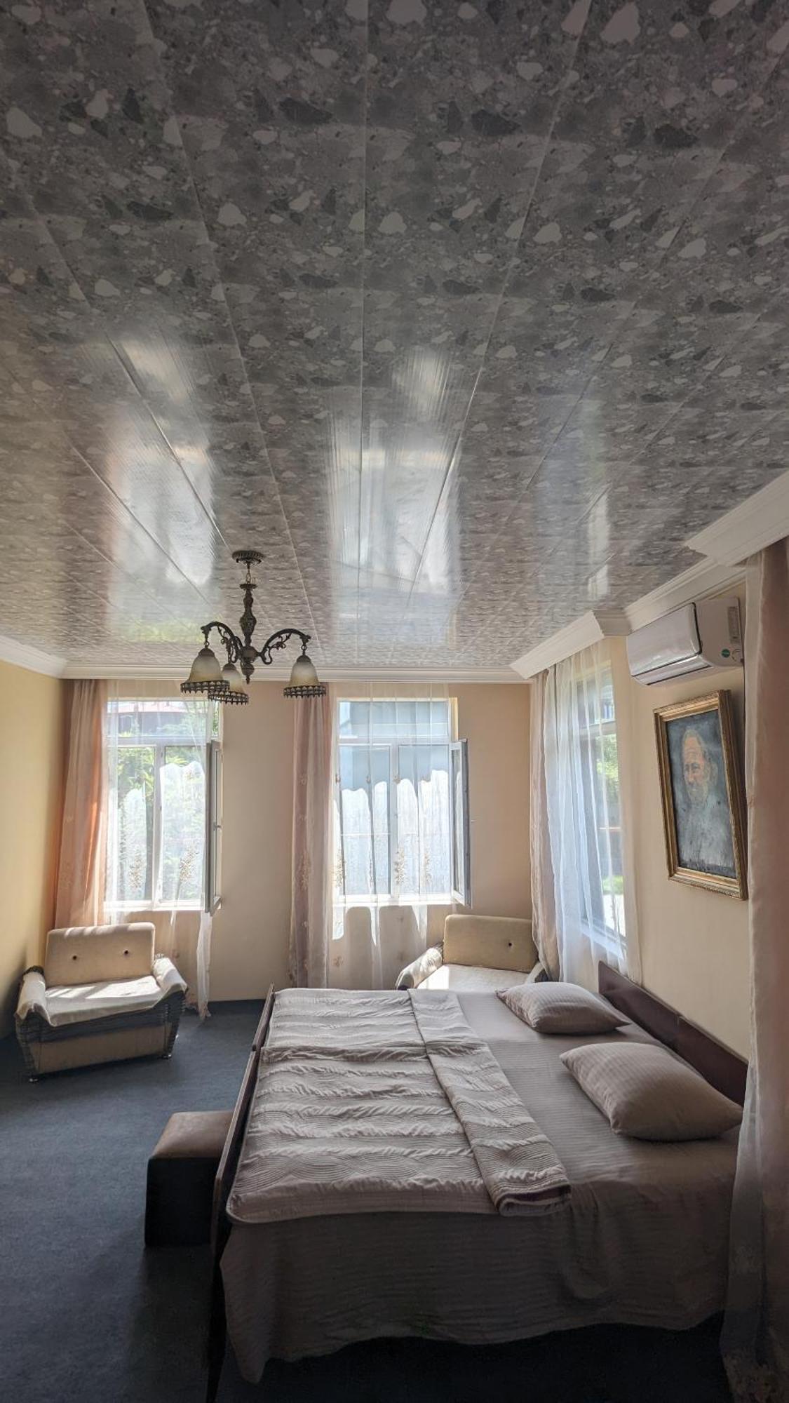 Mano'S Guest House Kobuleti Bagian luar foto